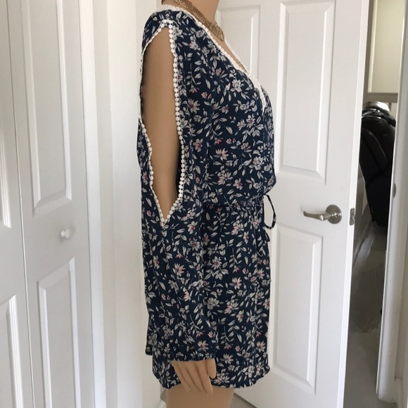 NWT Floral Romper - Picture 4 of 8